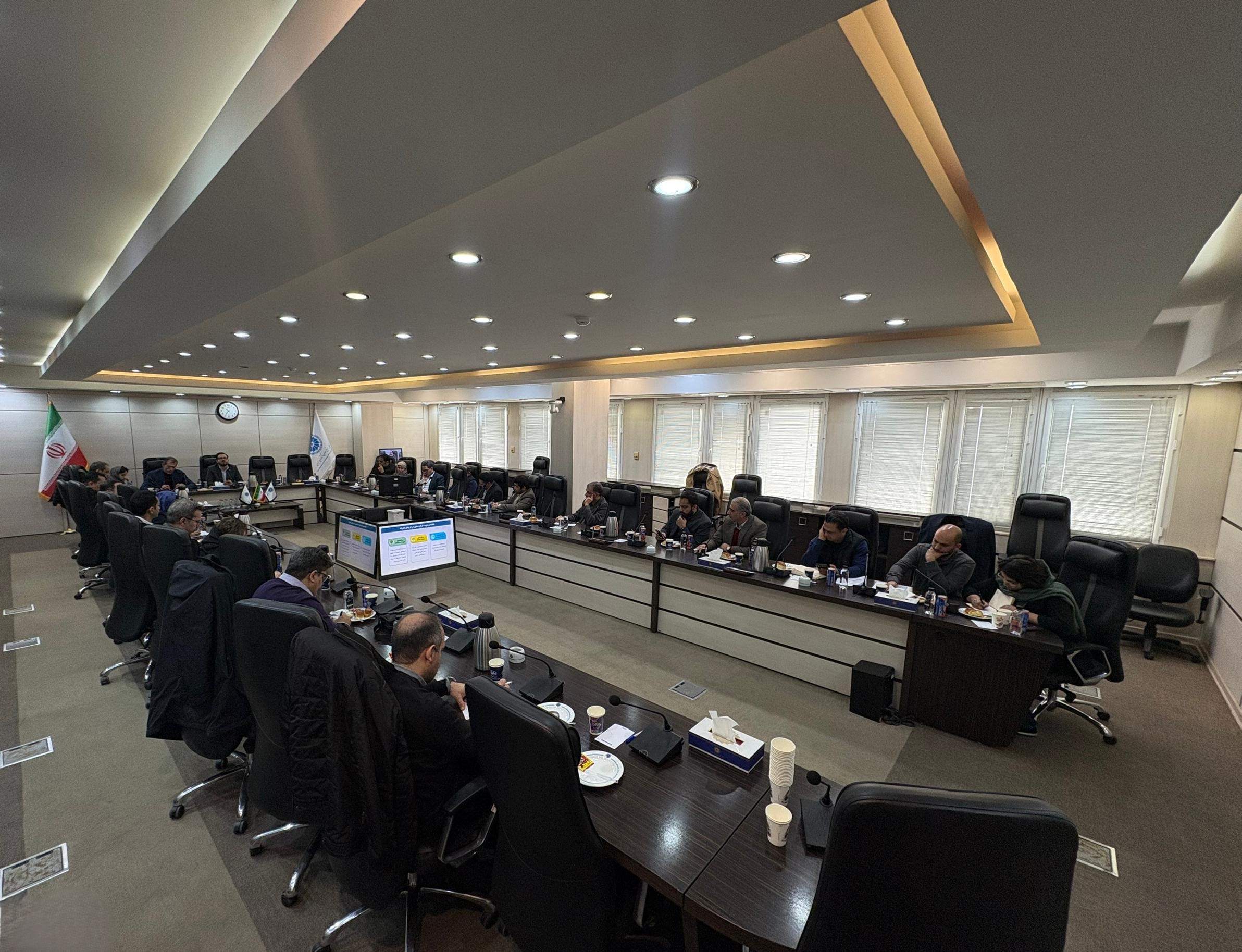 نشست معرفی خدمات صندوق سرمایه‌گذاری خطرپذیر هلدینگ خلیج فارس برگزار شد